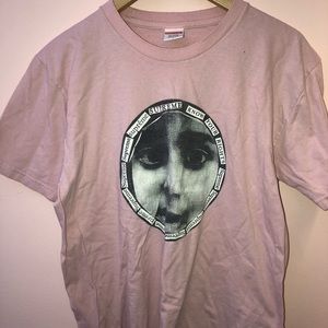 SUPREME TEE